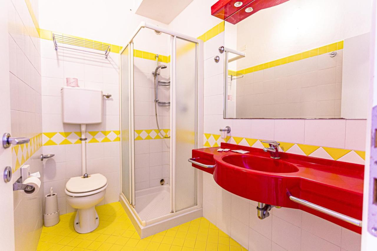 Hotel Continental Белариа-Игеа Марина Екстериор снимка